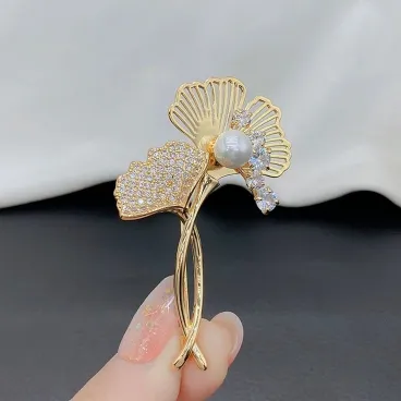 Fashionable Golden Color Pearl Stone Hijab Pin